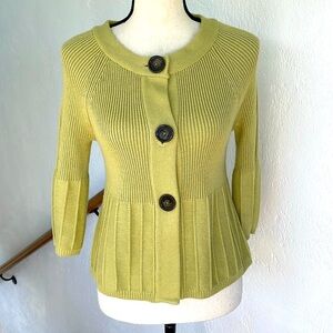 RQT Women's Avocado Green Sweater with Button Detail Size Small 3/4‎ sleeves